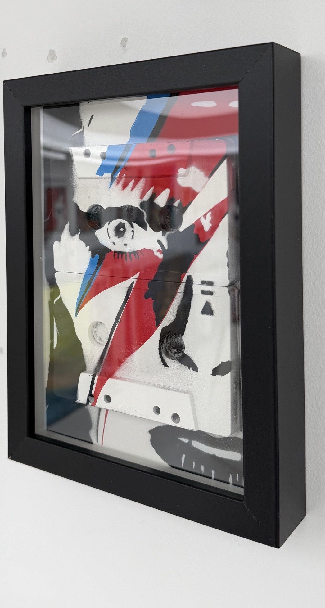 Sculpture Aladdin Sane I - David Bowie de MR MELODY dans un intérieur – 15 × 20 cm