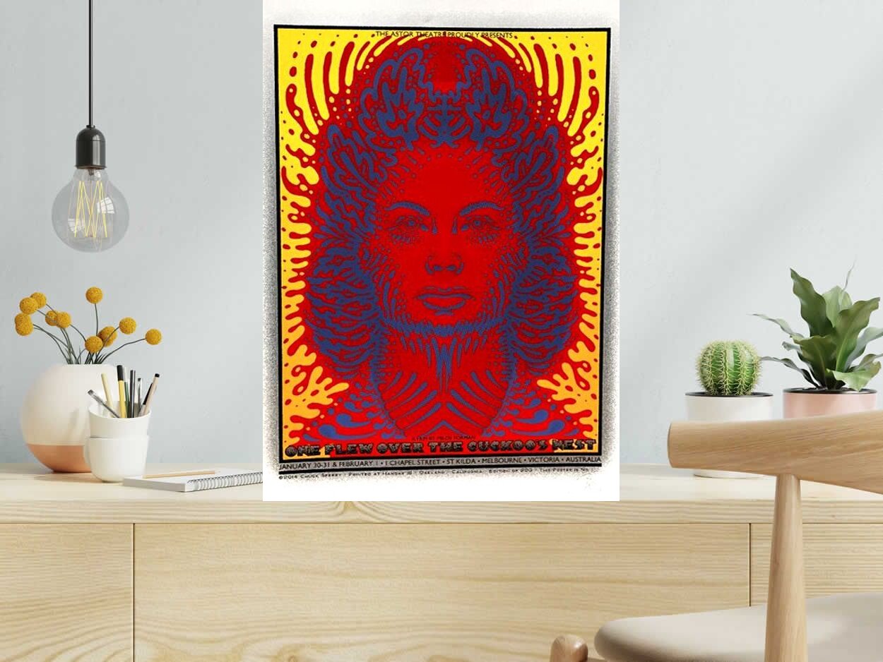 Serigraphie ONE FLEW OVER THE CUKOO'S NEST de CHUCK SPERRY dans un intérieur – 50 × 71 cm