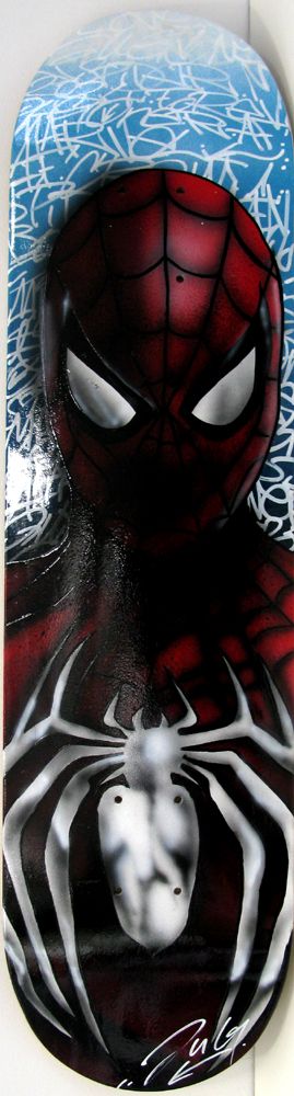 Sculpture de JUG a pour titre  Street spider style street pop art dim : JUGprix:350