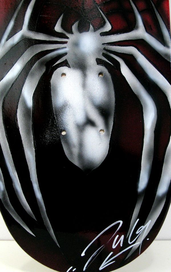 Sculpture de JUG a pour titre  Street spider style street pop art dim : JUGprix:350