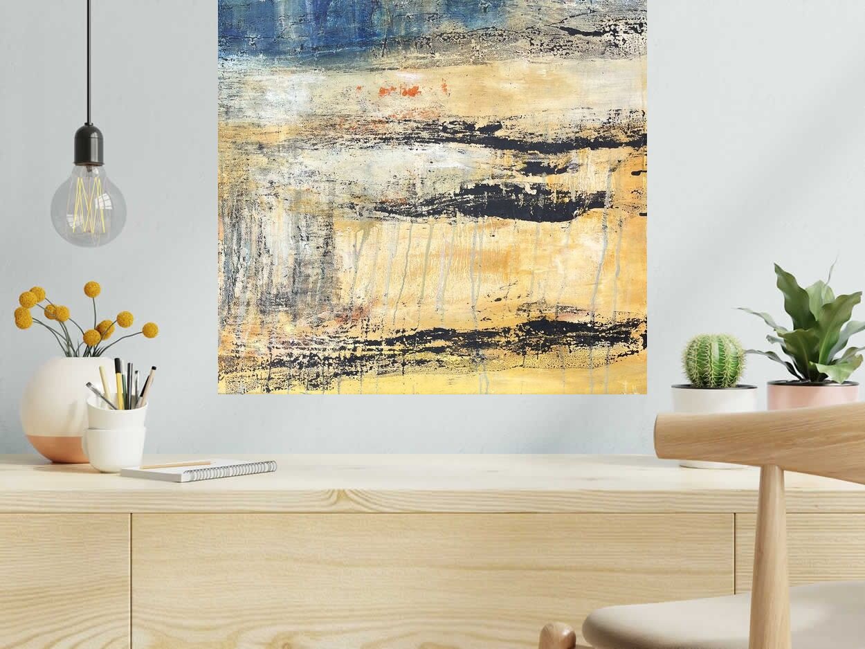 Tableau Sables ocres noirs de PASCALE JACQUEMOND dans un intérieur – 62 × 57 cm